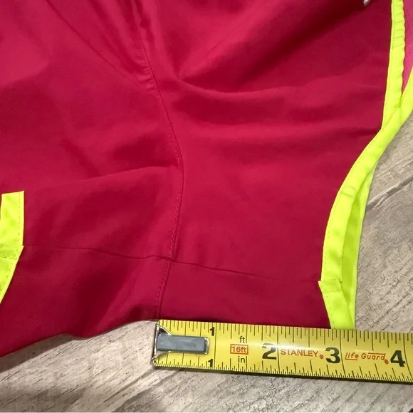 Nike Dri-Fit Women’s Running Shorts Liner Red Pink Yellow Size Large - Picture 5 of 9